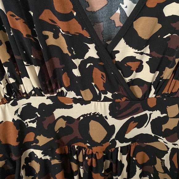 Lily Neutral Animal Print Women’s Dress Cap Sleeve Size L Defined Waist - Picture 2 of 7